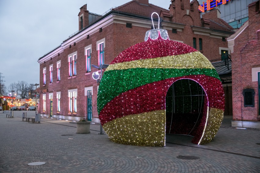 Kraków. Galerie handlowe już przystrojone na święta Bożego Narodzenia [ZDJĘCIA]