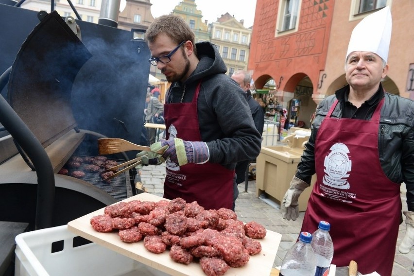 Jarmark Wielkanocny na Starym Rynku: Sobotnia uczta mięsna