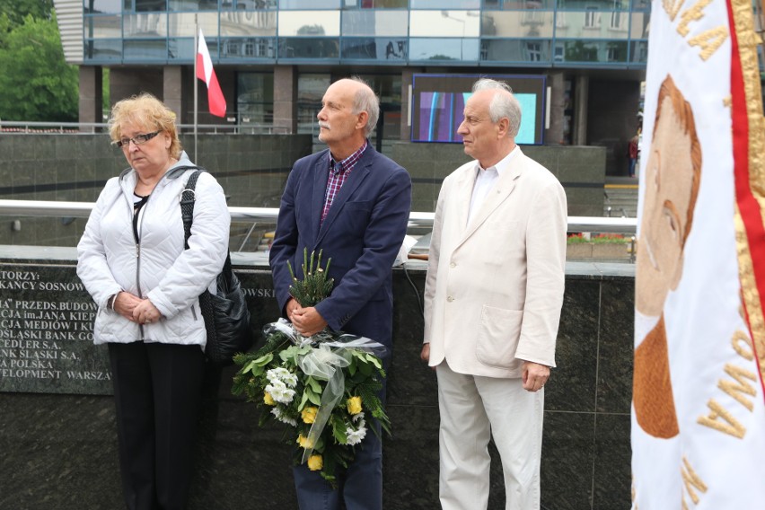 Dziś w Sosnowcu świętowano urodziny Jana Kiepury. Były kwiaty i konkursy