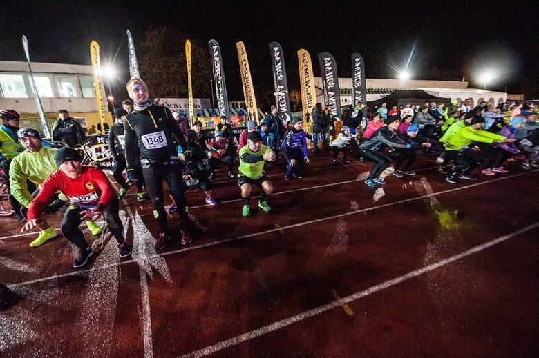 Start i metę biegu wytyczono znów na stadionie ZOS „Bałtyk”....