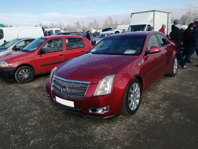 43. Cadillac CTS. Silnik 3,6 benzyna, rok produkcji 2008, cena 44400 zł.