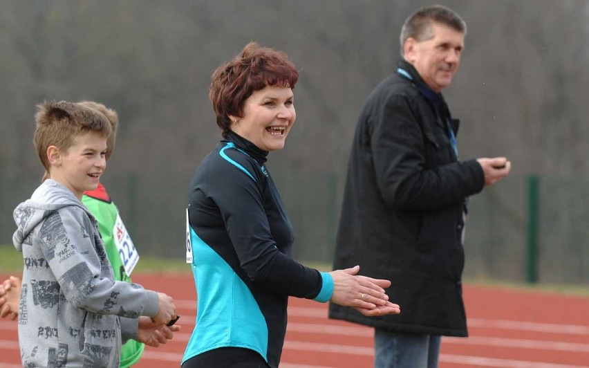 Biegali tyłem w Postominie