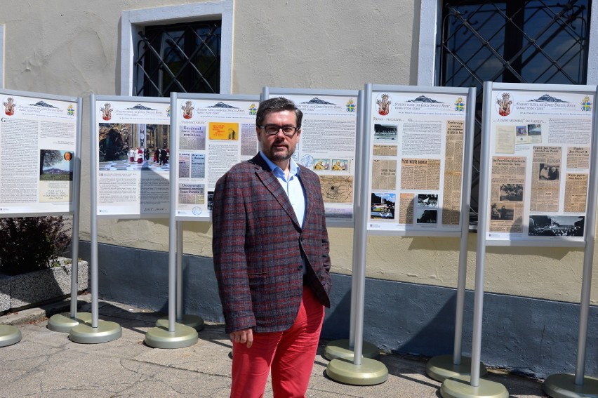 Archiwum Państwowe w Opolu przygotowało wystawę o Janie Pawle II