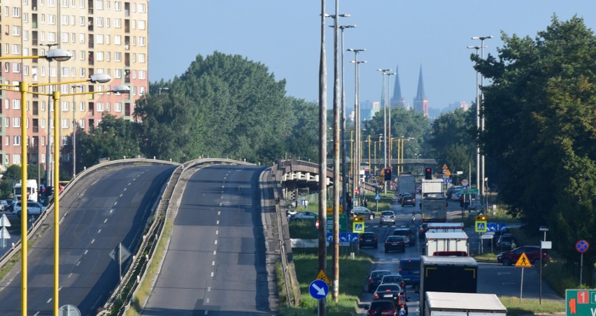 Duże utrudnienia na "gierkówce" w Częstochowie. Ruszył...