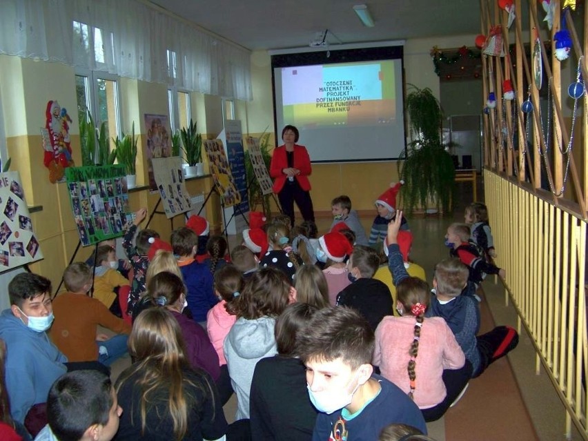 Podsumowanie projektu „Otoczeni matematyką” w szkole w Młodzawach [ZDJĘCIA]