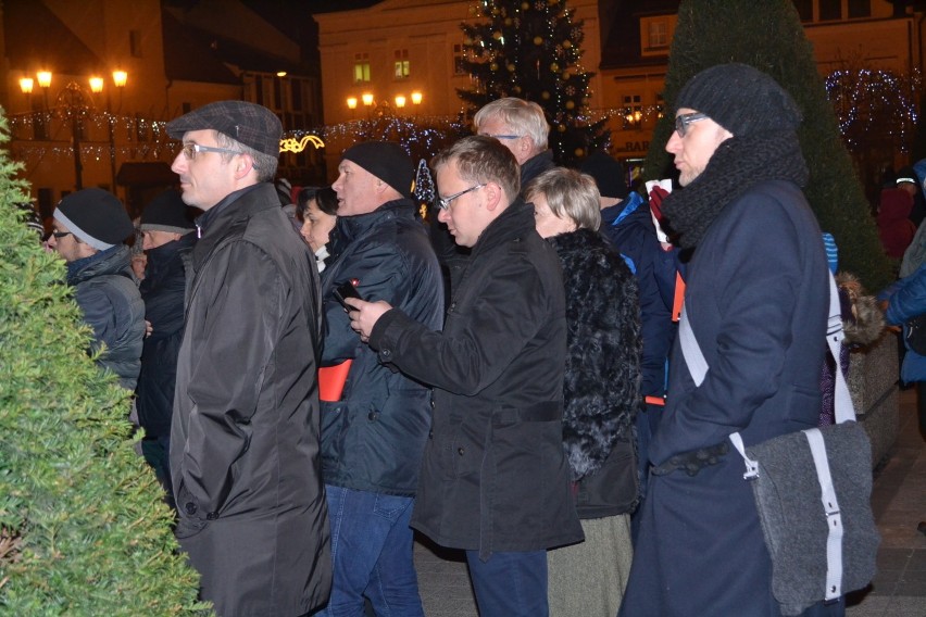 Afera w Rybniku: PiS zarzuca prezydentowi udział w pikiecie....