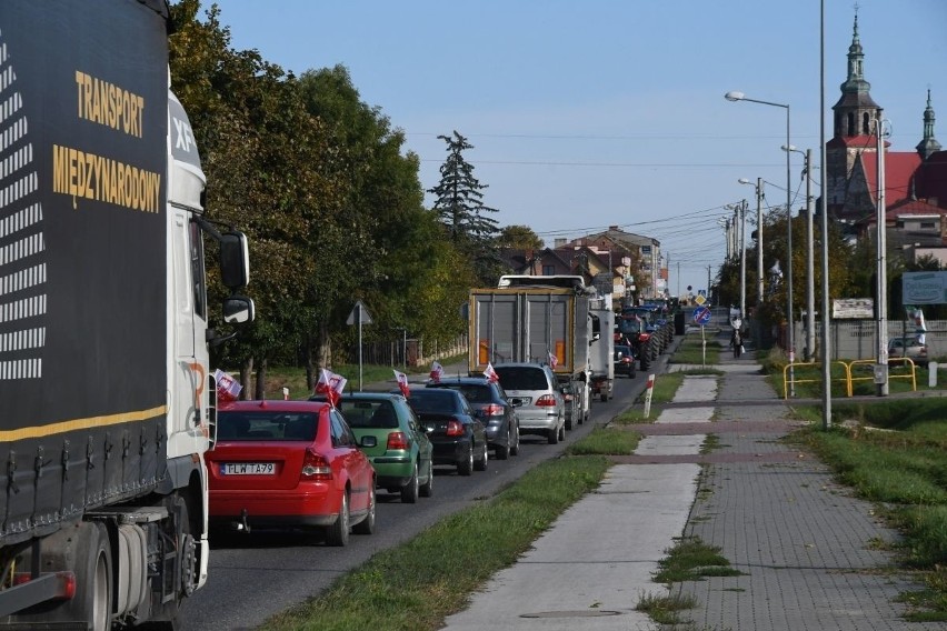 Protest rolników z Agrounii na trasie Łopuszno - Włoszczowa...