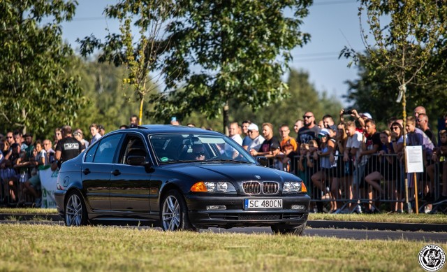 Wyścigi samochodowe na 1/4 mili w Częstochowie. Były też motocykle!