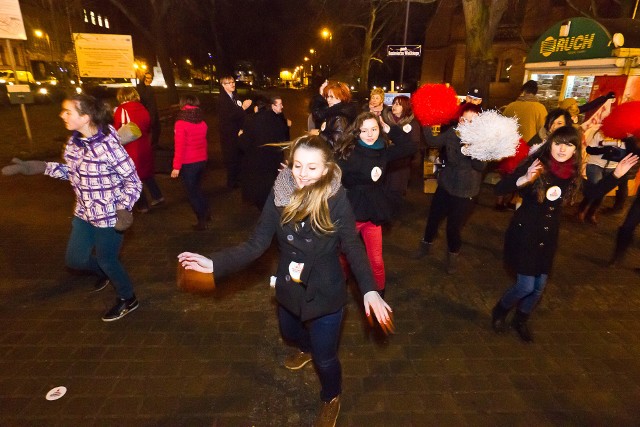 Od kilku lat w Bydgoszczy organizowany jest protest przeciw przemocy wobec kobiet. W tym roku zatańczymy na Mostowej w Walentyki.