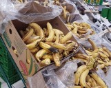 W Auchan sprzedają spleśniałe banany [zdjęcia]