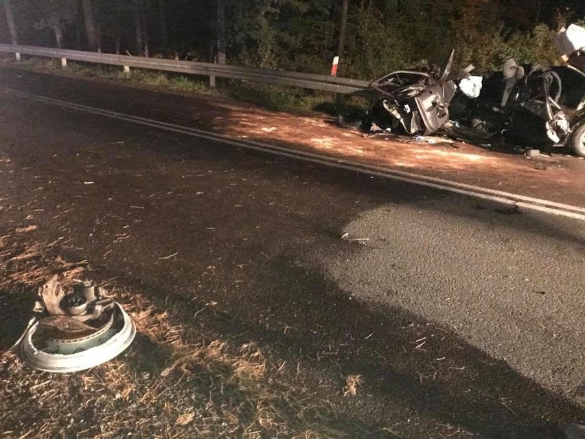 Wypadek w Zrębicach: Dwie osoby zginęły