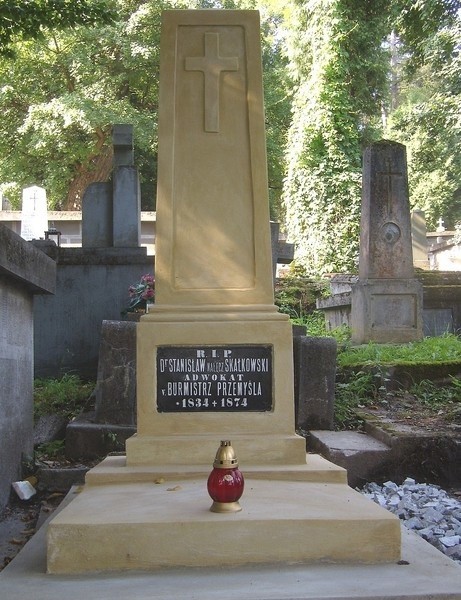 Jednym z ostatnio odnowionych przez TPPiR pomników, jest nagrobek zmarłego w 1874 roku Stanisława Nałęcz Skałkowskiego, adwokata i burmistrza Przemyśla