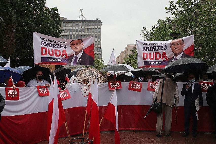 Premier Morawiecki w Łodzi zabiegał o poparcie dla Andrzeja...