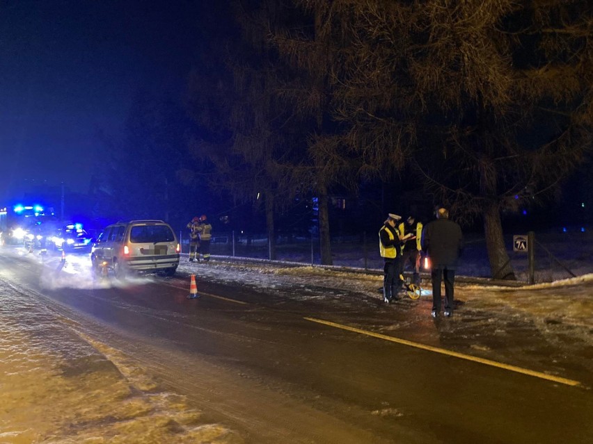 Groźny wypadek w Poroninie. Kilkuletnie dziecko zostało potrącone przez samochód. Na miejscu lądował śmigłowiec LPR