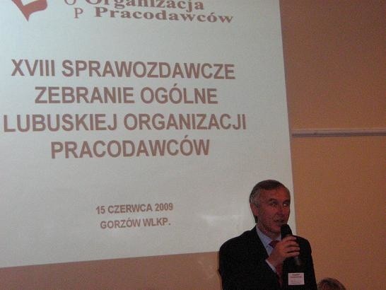 Konferencję Lubuskiej Organizacji Pracodawców prowadził Krzysztof Częstochowski, prezes spółki PKS w Gorzowie