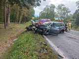 Wypadek na drodze krajowej 32 w okolicy Rakoniewic. Trzy osoby poszkodowane, w tym jedna ciężko ranna