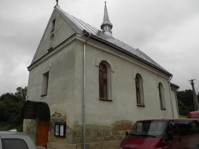 Tak dzisiaj prezentuje się niewielki kościółek w Mikołajowej.