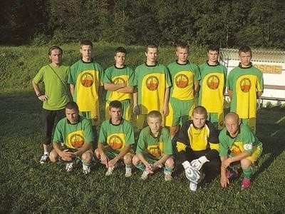 Juniorzy Lubania Maniowy, wygrywając zaległy mecz z Zakopanem, zdecydowanie przybliżyli się do wygrania ligi Fot. Zdzisław Karaś