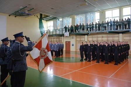 ślubowanie nowych funkcjonariuszy w łódzkiej policji