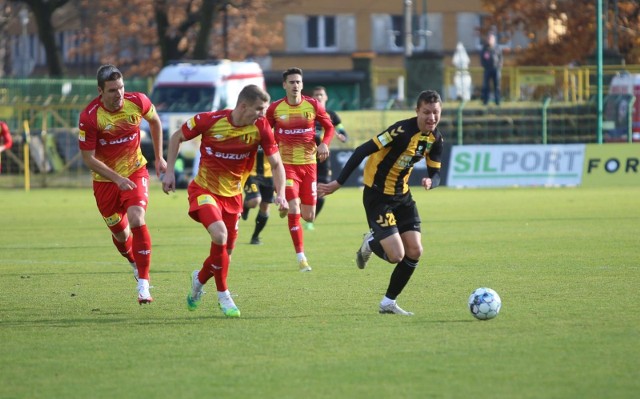 06.11.2021. Mecz 16. kolejki Fortuna 1. Ligi: GKS Katowice - Korona Kielce.  Zobacz kolejne zdjęcia. Przesuwaj zdjęcia w prawo - naciśnij strzałkę lub przycisk NASTĘPNE