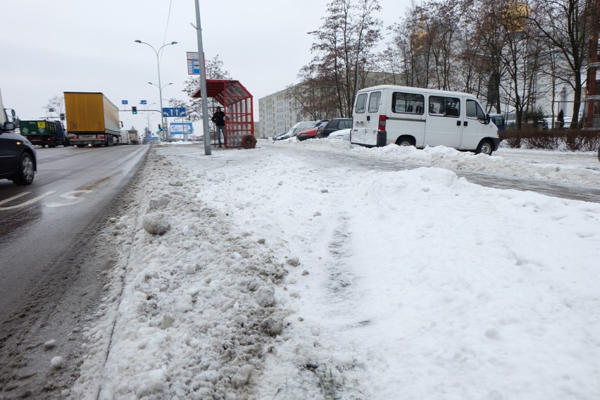 Taksówkarz, który widział całe zajście, sprawca kolizji lub...