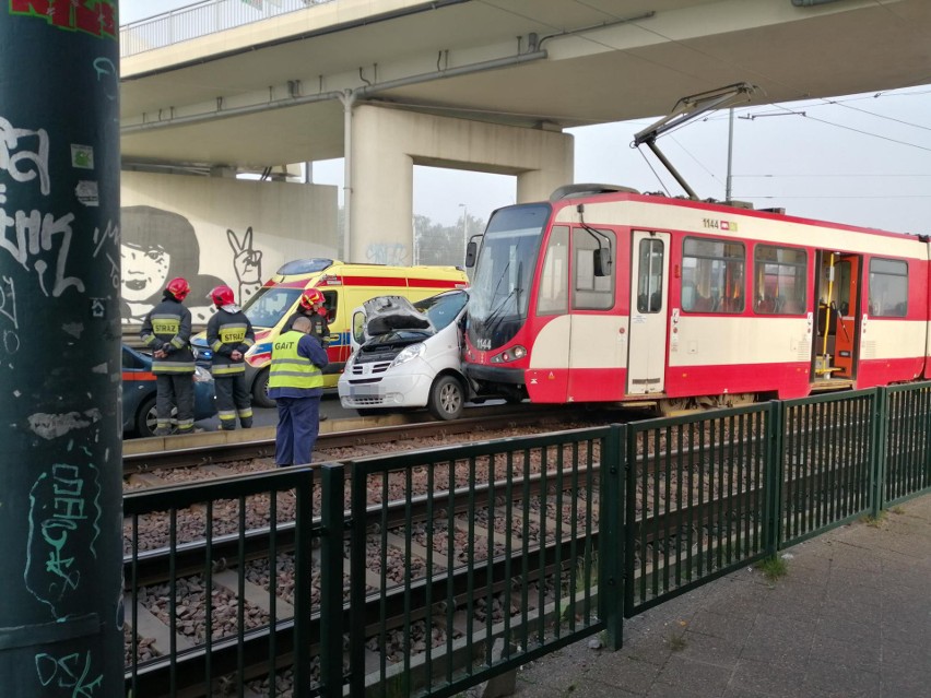 Zderzenie samochodu z tramwajem, Gdańsk, ul. Jana z Kolna,...