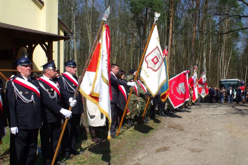 W Jeleńcu, gmina Kunów, w 74. rocznicę bitwy stoczonej przez oddział Antoniego Hedy „Szarego”, odbyły się uroczystości patriotyczne