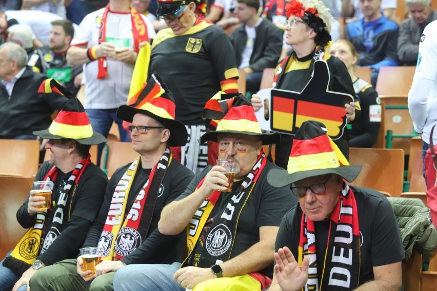 Reprezentacja Niemiec w meczu z Algierią w hali w Katowicach...