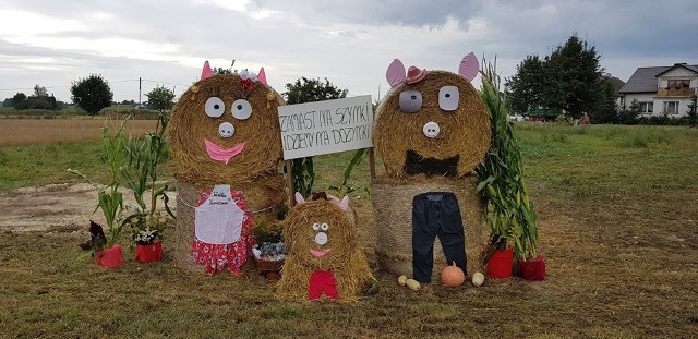 W sołectwach gminy Lisewo przed sobotnim świętem plonów powstało aż 16 witaczy dożynkowych