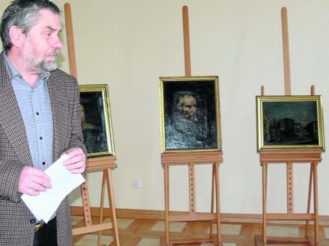Jedna z sal została zaadaptowana dla obrazów przekazanych przez Tarnowskich - pokazuje Tadeusz Zych, dyrektor muzeum.