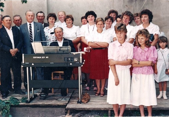 Tak wyglądały Górnianecki w latach 80. Członkinie zespołu same uszyły swoje stroje.