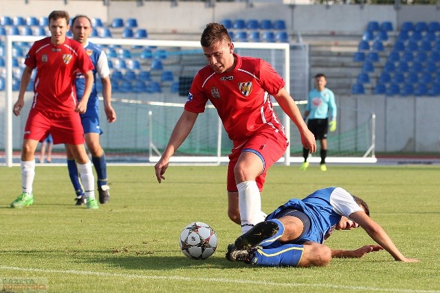 Włocłavia Włocławek - Zjednoczeni Piotrków Kujawski 1:1. Bramki: Paweł Komorowski (65, karny) - Seweryn Hełminiak (47).