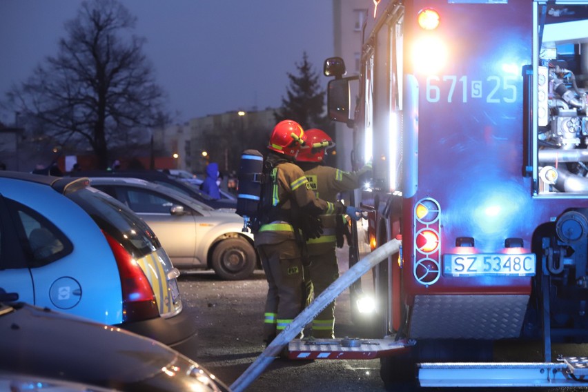 Wybuch gazu poważnie uszkodził ścianę bloku z wielkiej...