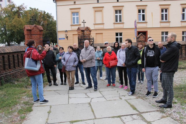 Jeszcze w listopadzie wracają "Spacerki po Chełmnie". To wyjątkowa okazja - sprawdźcie kiedy wyprawa z przewodnikiem Anną Grzeszną-Kozikowską