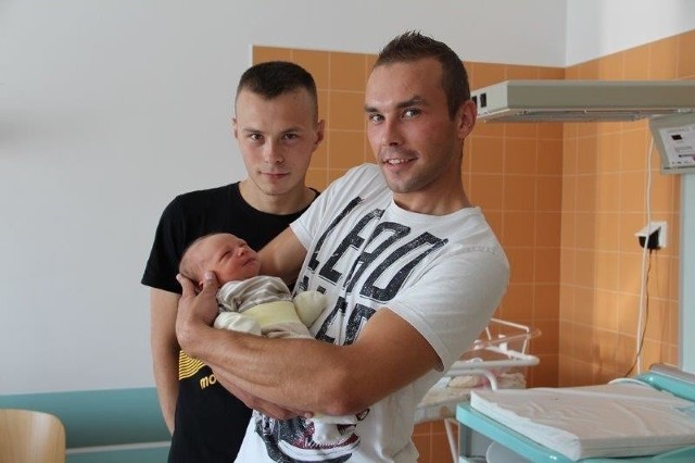 Alan Przywojski z tatą i wujkiem