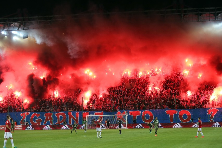 Wisła - Legia. Tak dopingowali kibice [ZDJĘCIA]