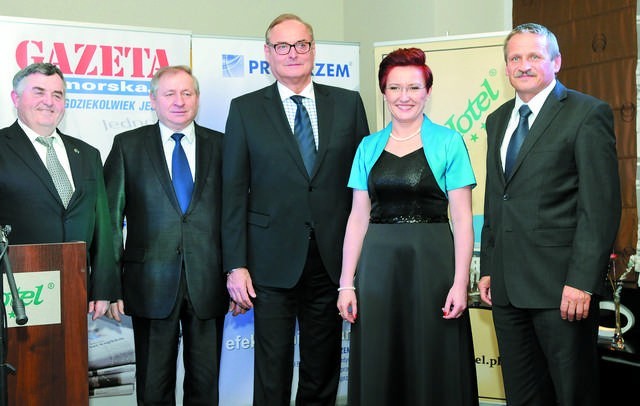 Laureaci plebiscytu w 2012 r. Od lewej stoją: Janusz Borkowski, Zbigniew Barłóg, Wojciech Sobieszak, Małgorzata Stawicka, Tomasz Zaboklicki.