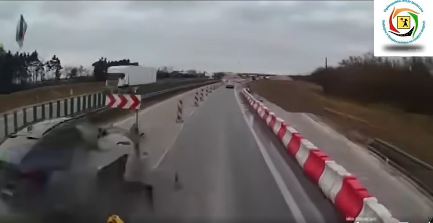 Wypadek na S8 w Ostrowi Mazowieckiej. BMW wyprzedzało na zwężeniu drogi 5.04.2023