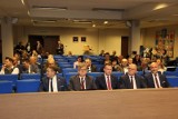Na sesji Rady Powiatu w Kielcach uchwalono budżet na 2024 rok. Na co zostaną przeznaczone pieniądze? Zobacz zdjęcia z sesji