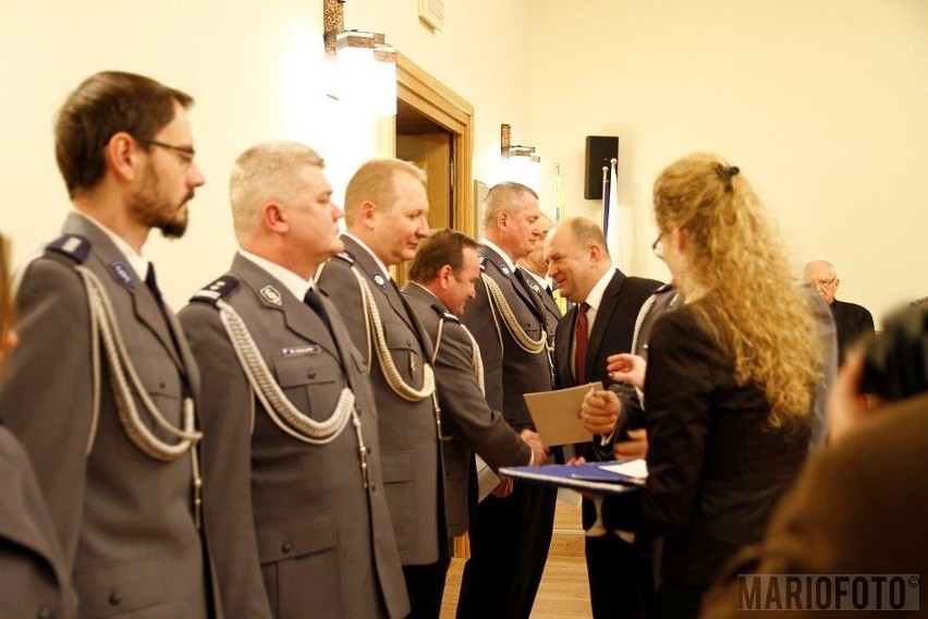 Ślubowanie nowych policjantów w Opolu.