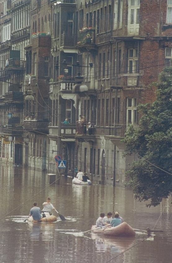 Powódź we Wrocławiu: Miasto zalane 13 lipca 1997 r. [ZDJĘCIA] 