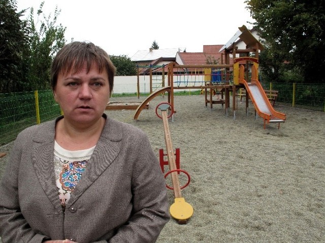 - Pomysł placów zabaw dla dzieci w każdej miejscowości wszystkim się bardzo spodobał &#8211; podkreśla Małgorzata Salacha, burmistrz miasta i gminy Kołaczyce.