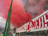 Derby Łodzi. Efektowne oprawy i przemarsze kibiców Widzewa i ŁKS ZDJĘCIA