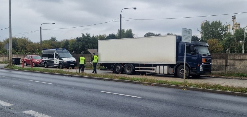 Łącznie inspektorzy nałożyli 7 mandatów karnych oraz...