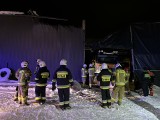 Pod ciężarem śniegu zawalił się dach hali magazynowej w Spytkowicach na Podhalu 
