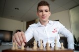 Jan-Krzysztof Duda szesnasty po pierwszym dniu rozgrywanych w Warszawie mistrzostw świata w szachach błyskawicznych