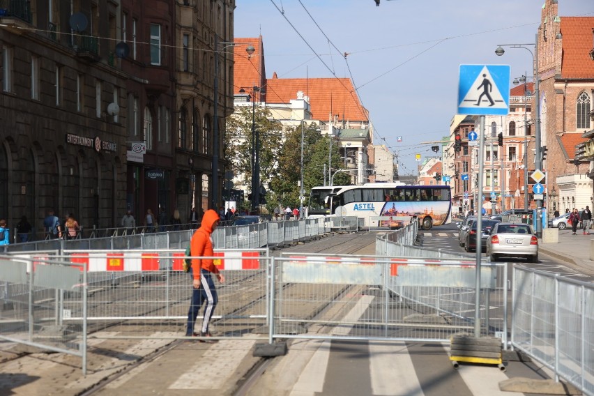 Remont torowiska przy ul. Świdnickiej ruszył 24 września.