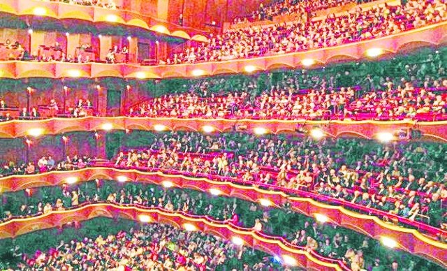 W piątek i w sobotę widzowie Kina Centrum będą mogli przez chwilę poczuć się jak w nowojorskim Metropolitan Opera