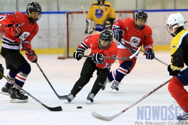 Młodzi zawodnicy co roku przyjeżdżają do Torunia na obóz Hokejowej Szkoły Ziętary