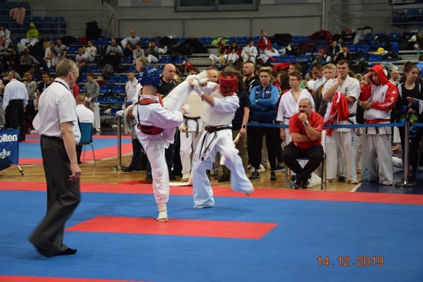 Lipnowscy karatecy wrócili z Medalami. Szymon ponownie został Mistrzem Polski!